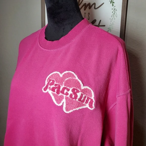 PacSun Love Crew Neck Sweatshirt Women's Size Medium Pink EUC - Picture 14 of 16